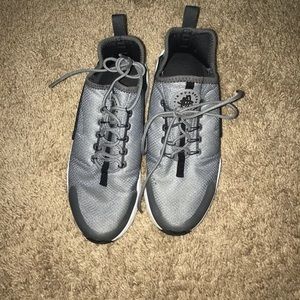 Women’s Nike Air Huaraches Shoes